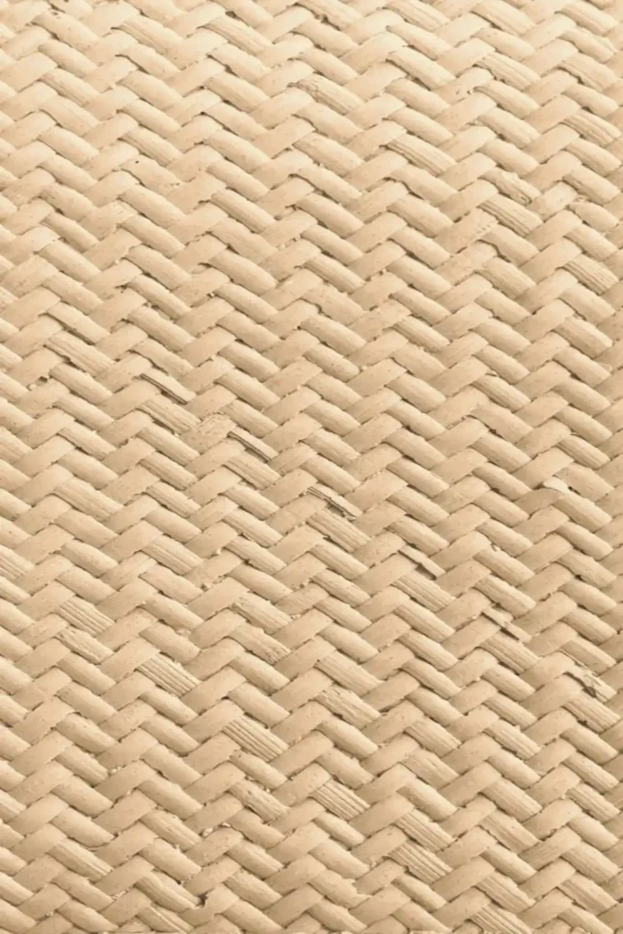 O03